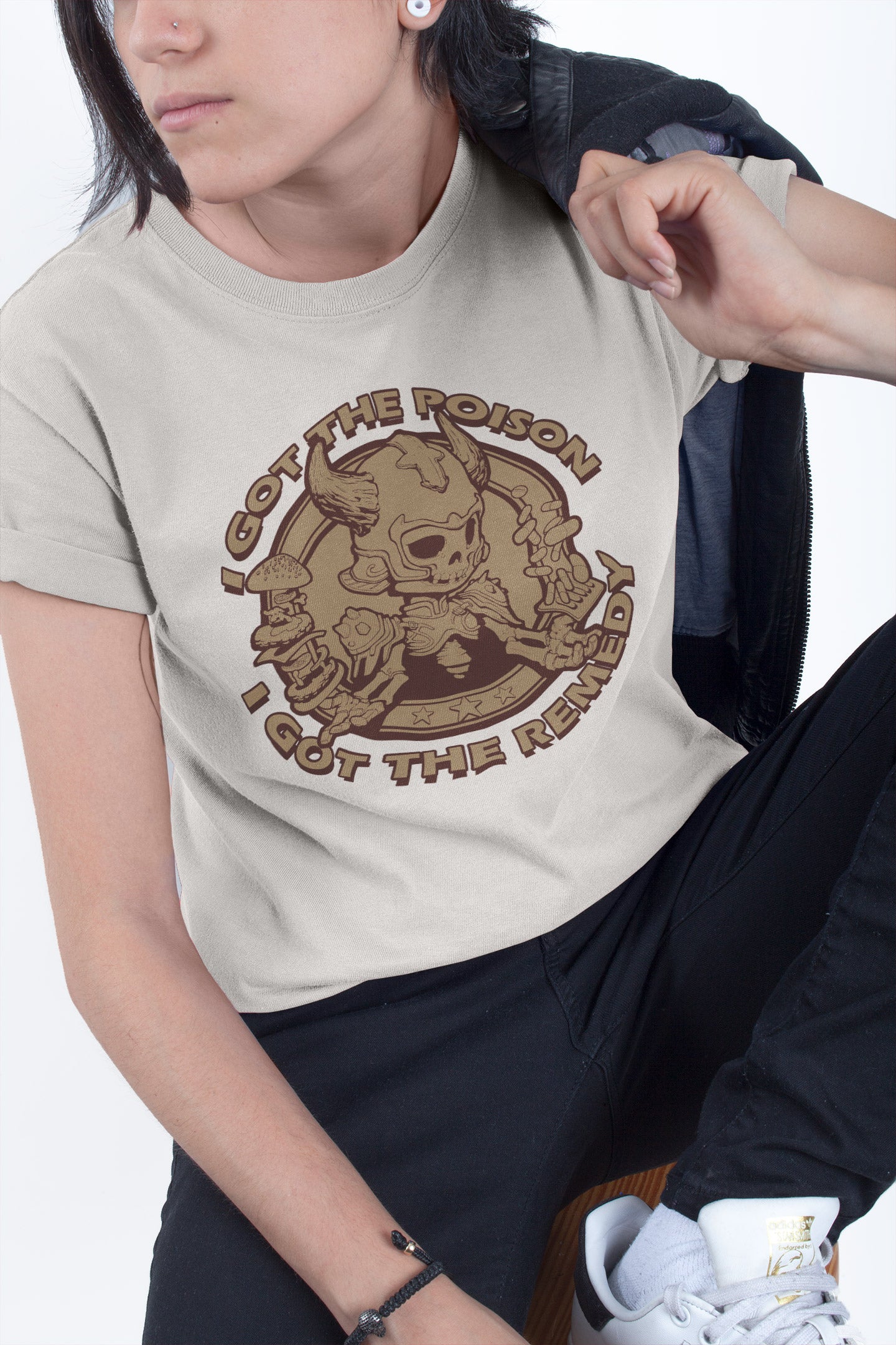 T-Shirt [I Got The Poison] (Beige Logo)